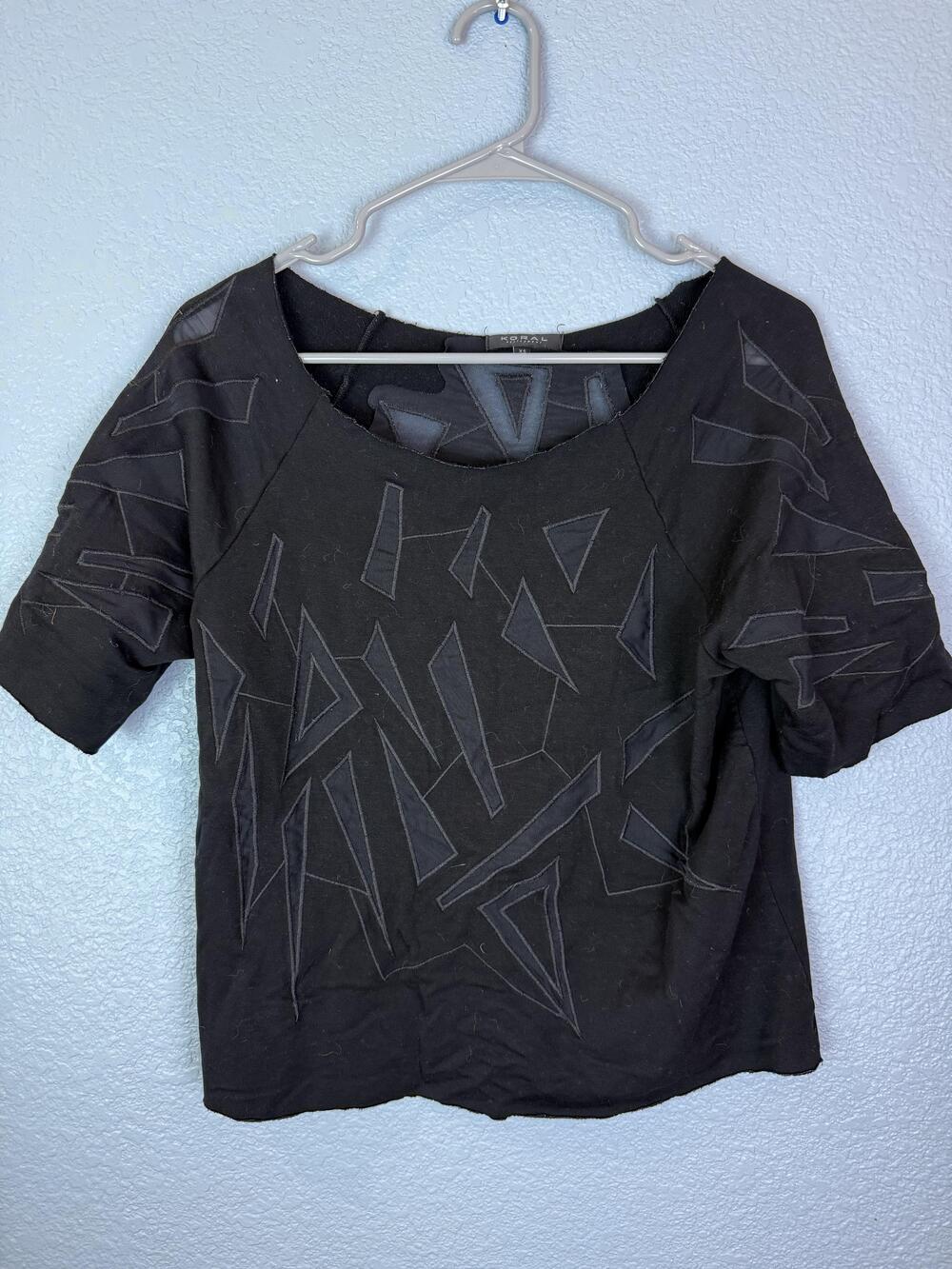 Koral Activewear Shirt Womens XS Mesh Cutout Geometric Pattern Short Sleeve Top